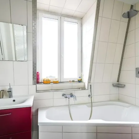 Apartment Charming In The 20th Paris